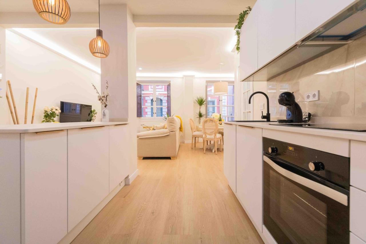 Chic Barrena Old Town Bilbau